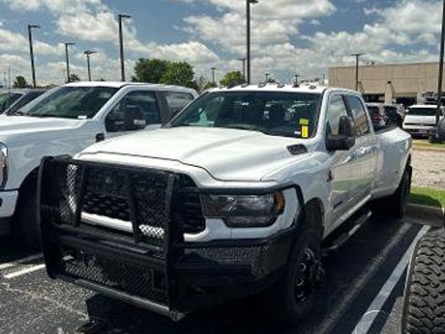 Used 2024 RAM 3500 Big Horn w/ Night Edition AWD/4WD image 1