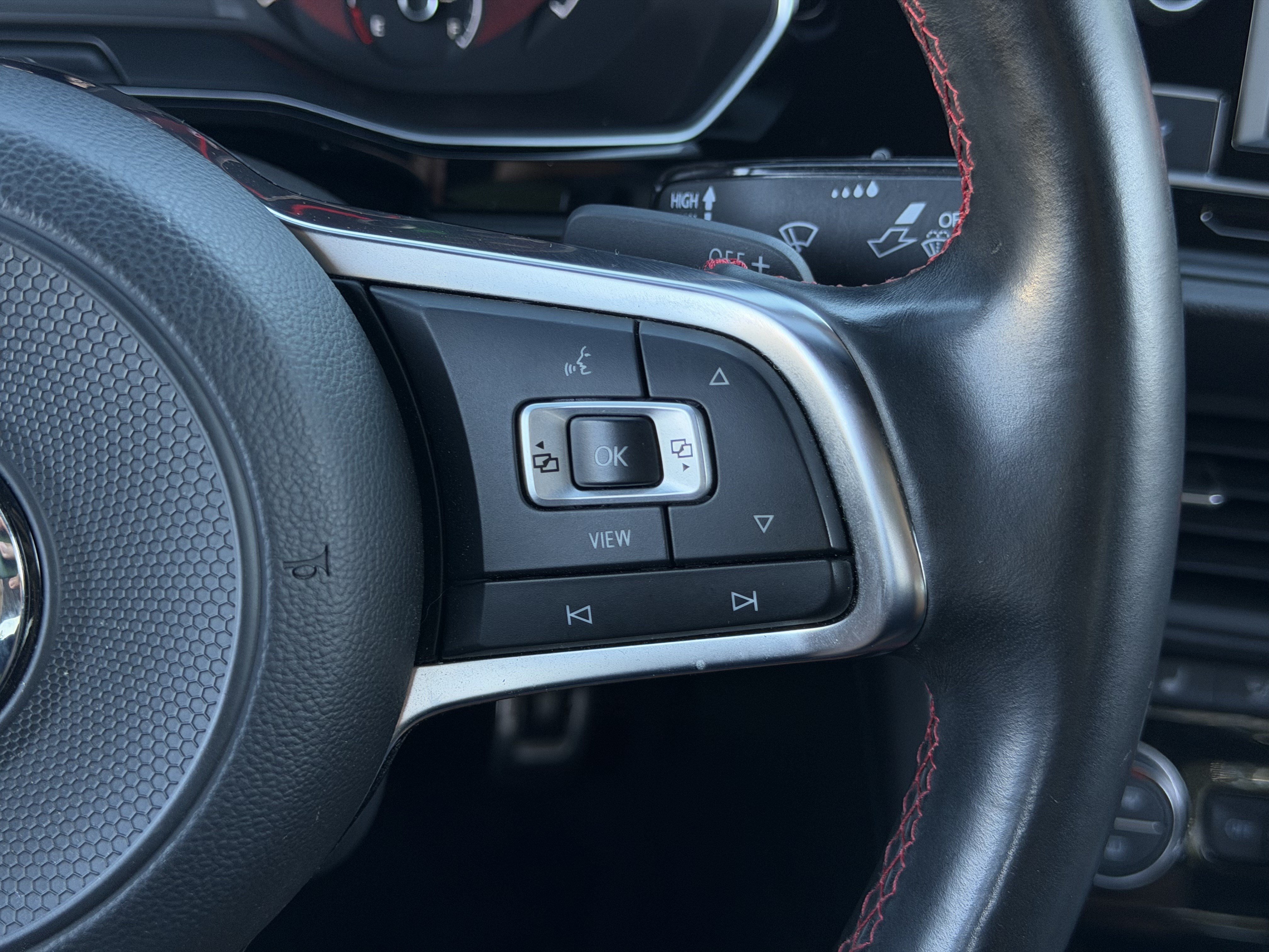 Used 2019 Volkswagen Jetta GLI FWD image 19