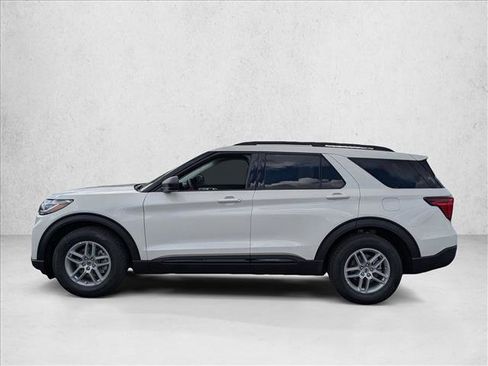 New 2026 Ford Explorer Active image 5