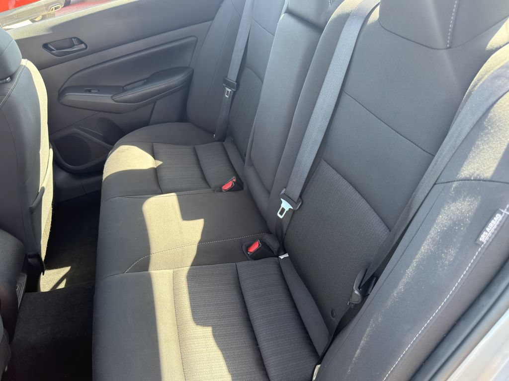 Used 2025 Nissan Altima 2.5 SV FWD image 19