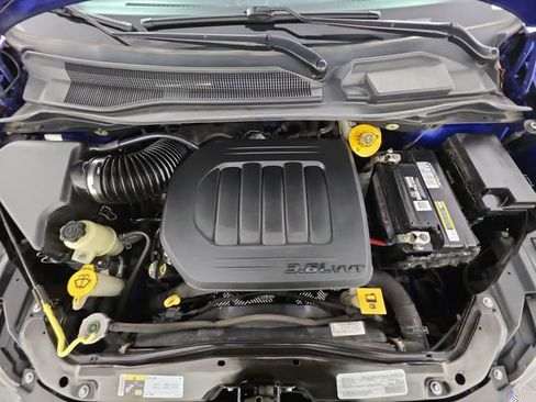 Used 2019 Dodge Grand Caravan GT FWD image 46