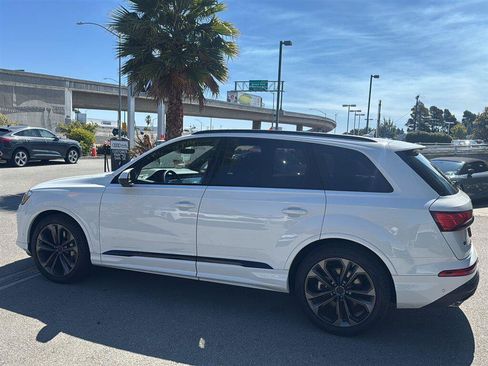 Used 2026 Audi Q7 3.0T Premium Plus AWD/4WD image 9