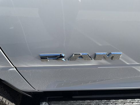 Used 2025 RAM 2500 Laramie image 7