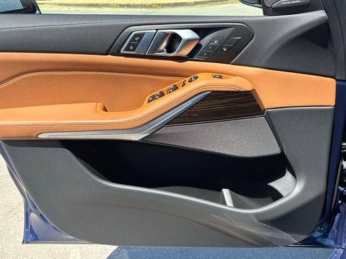 Used 2023 BMW X5 M50i image 12