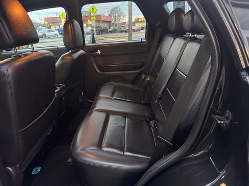 Used 2011 Ford Escape Limited w/ 302A Rapid Spec Order Code image 19
