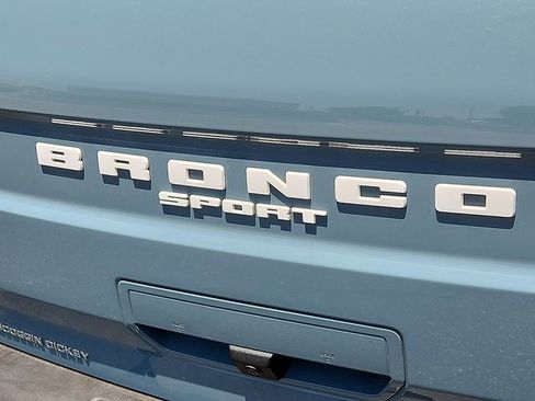 Used 2023 Ford Bronco Sport Outer Banks w/ Tech Package AWD/4WD image 9