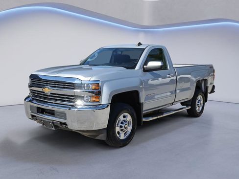 Used 2015 Chevrolet Silverado 2500 LT AWD/4WD image 2