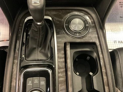 Used 2021 Nissan Armada Platinum w/ Captain's Chairs Package RWD image 24