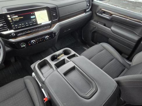 Used 2022 GMC Sierra 1500 Elevation w/ LPO, Elevation Black Package image 31