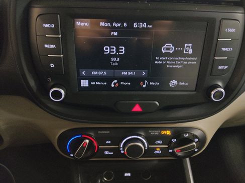 Used 2025 Kia Soul LX w/ LX Technology Package image 25