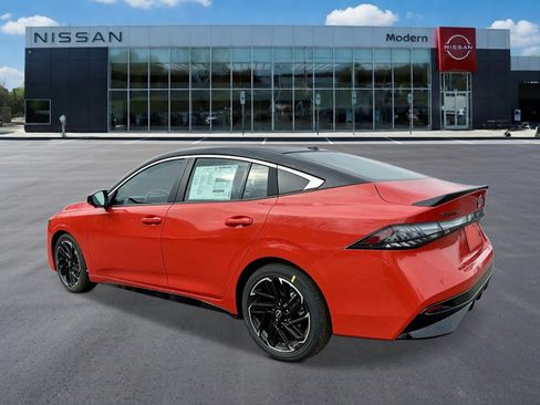 New 2026 Nissan Sentra SR w/ SR Premium Package FWD image 3