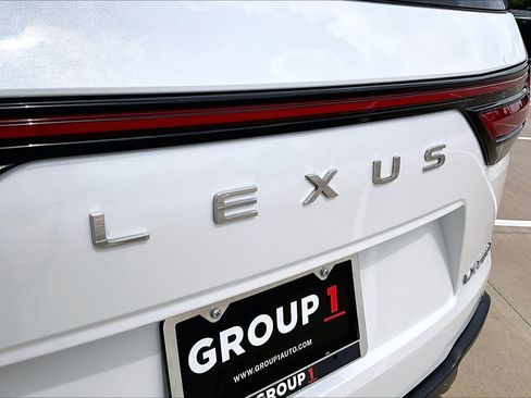Certified 2025 Lexus LX 700h Luxury w/ Appearance Package AWD/4WD image 31