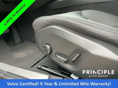 Certified 2025 Volvo V60 B5 Cross Country Plus image 26
