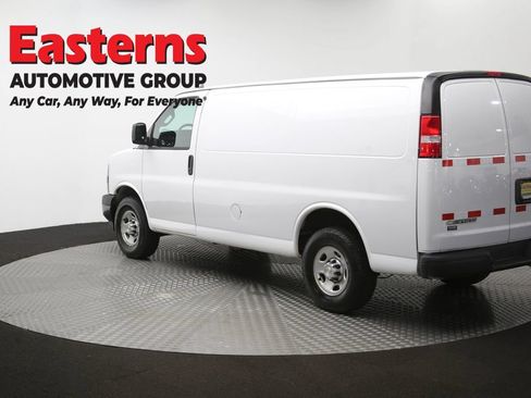 Used 2021 Chevrolet Express 2500 RWD image 61