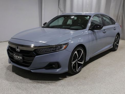 Used 2022 Honda Accord Sport image 6