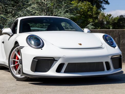 Used 2018 Porsche 911 GT3 RWD image 9