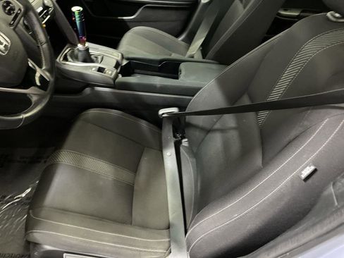 Used 2019 Honda Civic Sport image 11