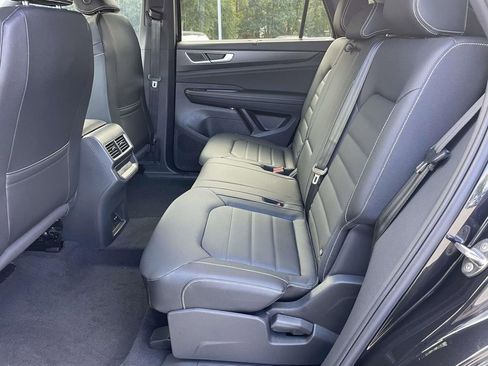 New 2026 Volkswagen Atlas Cross Sport SEL R-Line AWD/4WD image 16