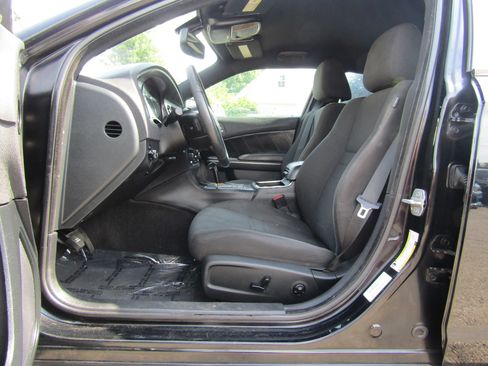 Used 2014 Dodge Charger R/T RWD image 12