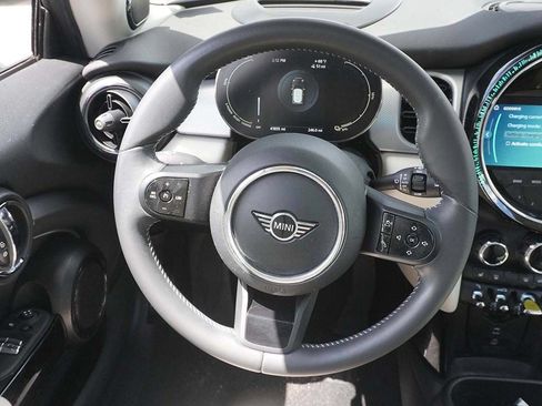 Used 2023 MINI Cooper SE FWD image 40