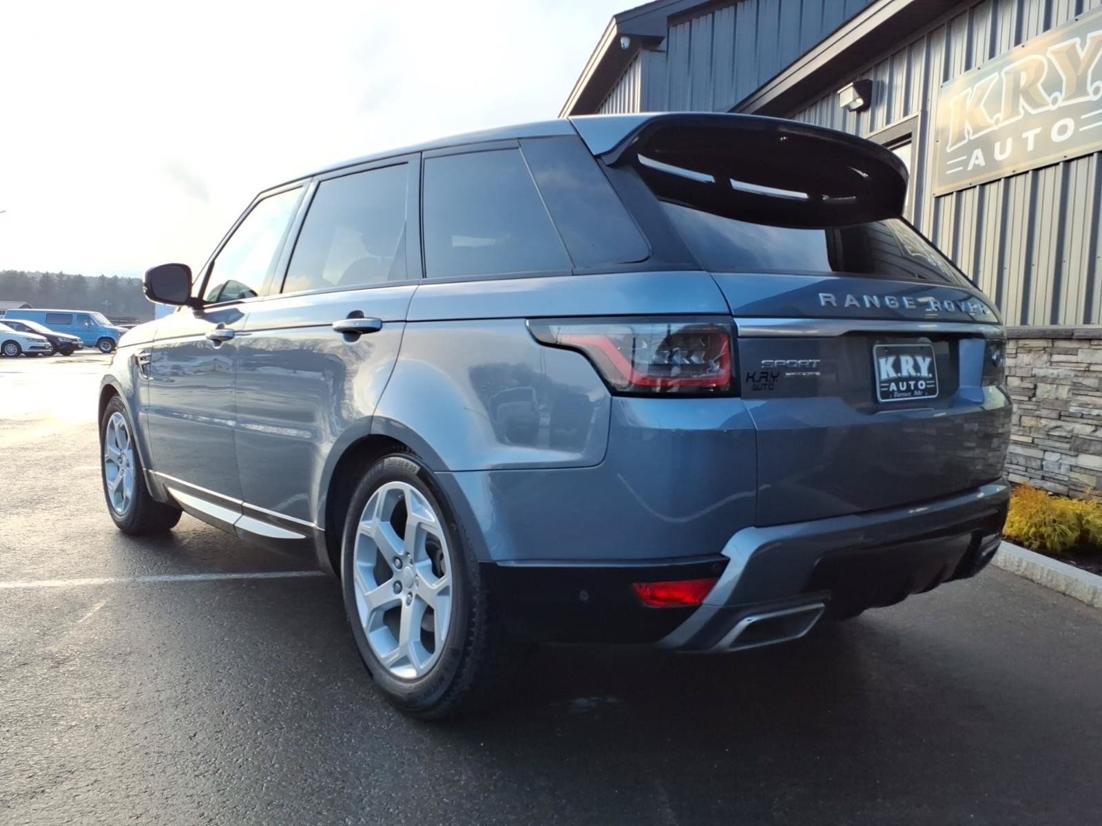 Used 2018 Land Rover Range Rover Sport HSE AWD/4WD image 4