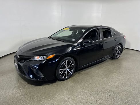 Certified 2020 Toyota Camry SE FWD image 7
