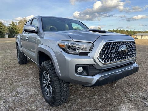Used 2018 Toyota Tacoma 4x4 Double Cab image 3