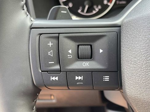 New 2026 Nissan Rogue SV FWD image 32