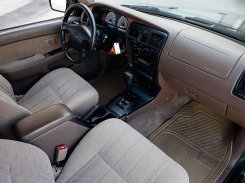 Used 2000 Toyota 4Runner 2WD image 18