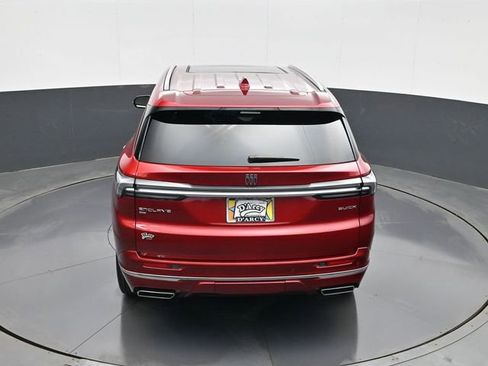 Used 2025 Buick Enclave Avenir image 19