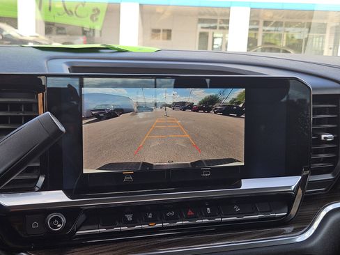 Used 2024 Chevrolet Silverado 2500 LT image 22