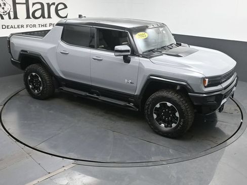 Used 2025 GMC Hummer EV 3X w/ Extreme Off-Road Package AWD/4WD image 46