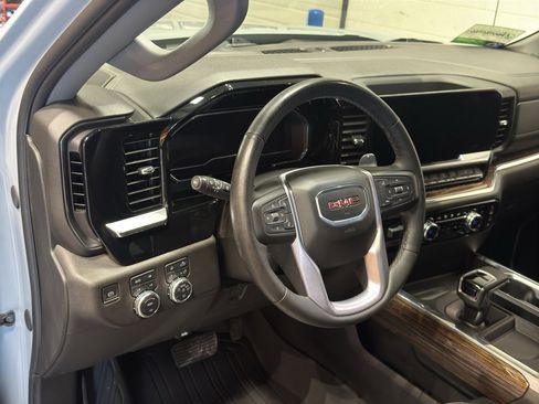 Used 2024 GMC Sierra 1500 Elevation w/ Elevation Premium Package image 20