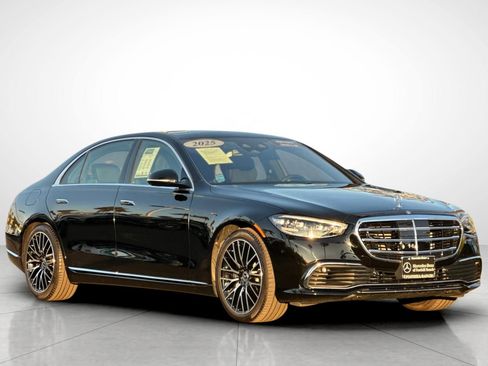 Certified 2025 Mercedes-Benz S 580 4MATIC Sedan image 19