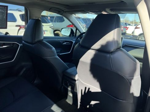 Certified 2025 Toyota RAV4 XLE Premium image 22