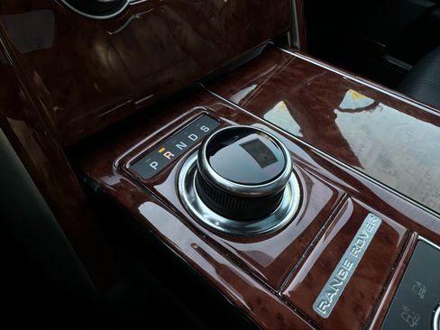 Used 2017 Land Rover Range Rover HSE image 74