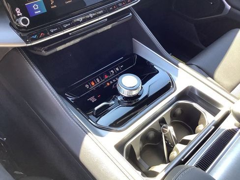 New 2026 Jeep Grand Wagoneer L Limited image 18