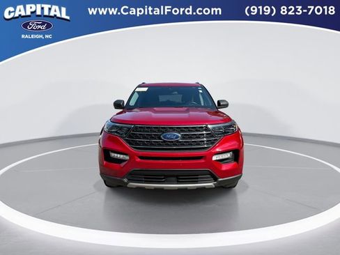 Certified 2023 Ford Explorer XLT w/ Equipment Group 202A AWD/4WD image 3