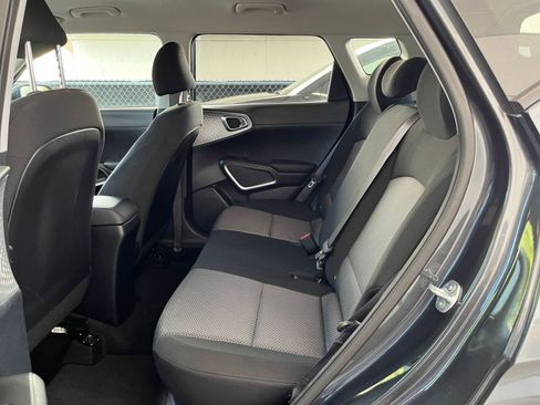 Used 2025 Kia Soul LX w/ LX Technology Package image 25