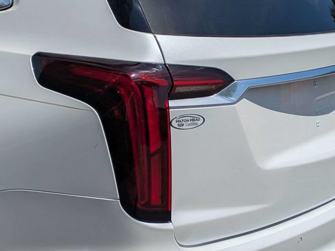 Certified 2024 Cadillac XT6 Premium Luxury w/ Technology Package FWD image 16