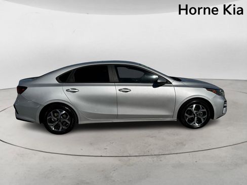 Used 2021 Kia Forte LXS image 3