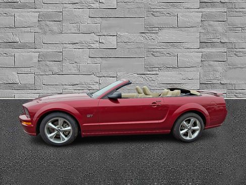 Used 2006 Ford Mustang GT Premium RWD image 6