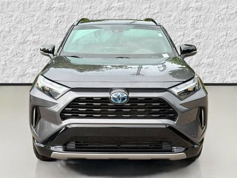 Used 2024 Toyota RAV4 XSE AWD/4WD image 8