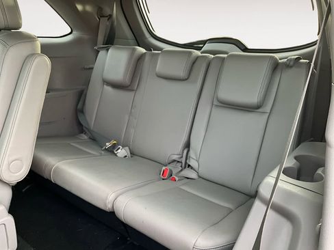 Used 2017 Toyota Highlander XLE image 31