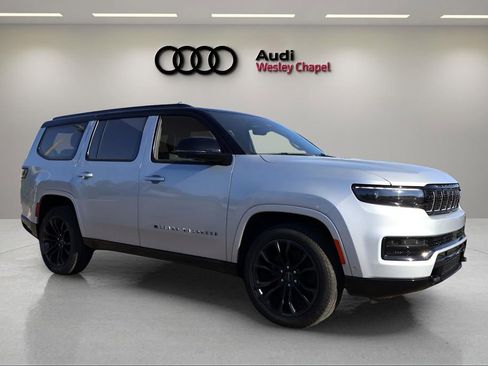 Used 2023 Jeep Grand Wagoneer Series III w/ Quick Order Packagew 28T image 7