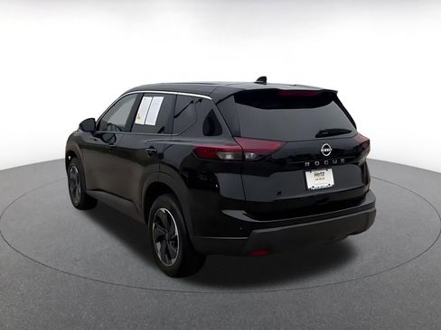 Used 2025 Nissan Rogue SV FWD image 10