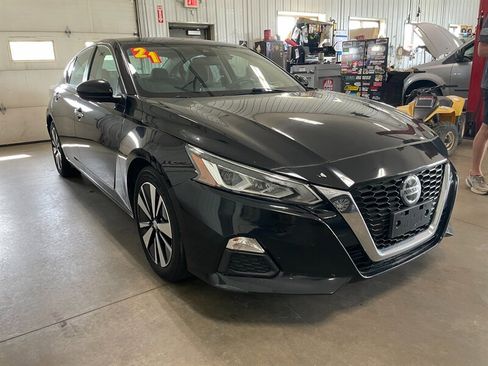 Used 2021 Nissan Altima 2.5 SV FWD image 4