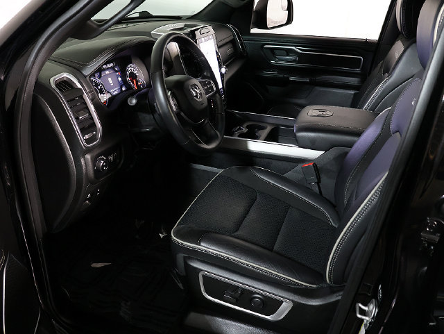 Used 2023 RAM 1500 Laramie AWD/4WD image 13