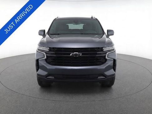 Used 2021 Chevrolet Suburban RST w/ Luxury Package AWD/4WD image 2