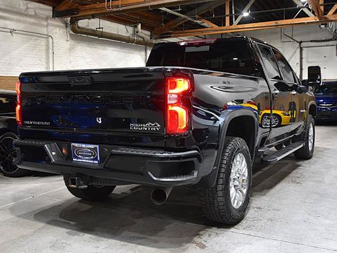 Used 2023 Chevrolet Silverado 3500 High Country w/ Z71 Off-Road Package AWD/4WD image 6
